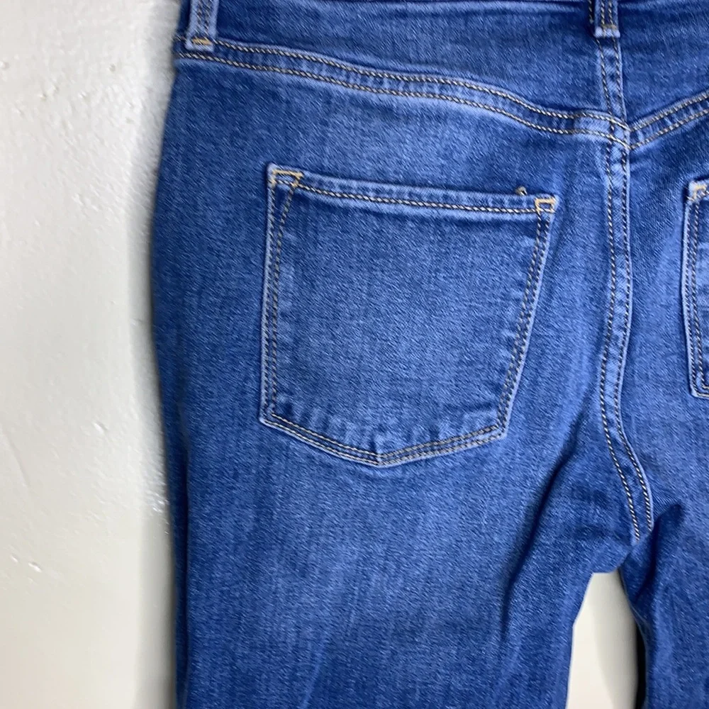 OLD NAVY Boot-Cut Distressed Released Frayed Hem Whiskered 5 Pocket Denim 14 G